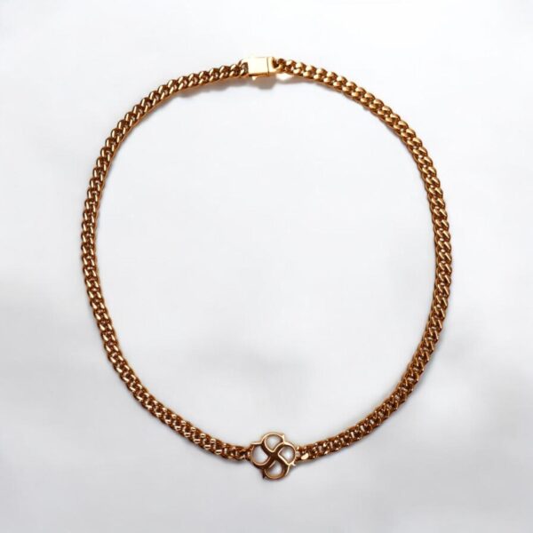 Emblem Cubano Necklace, narrow chain, 1 motif